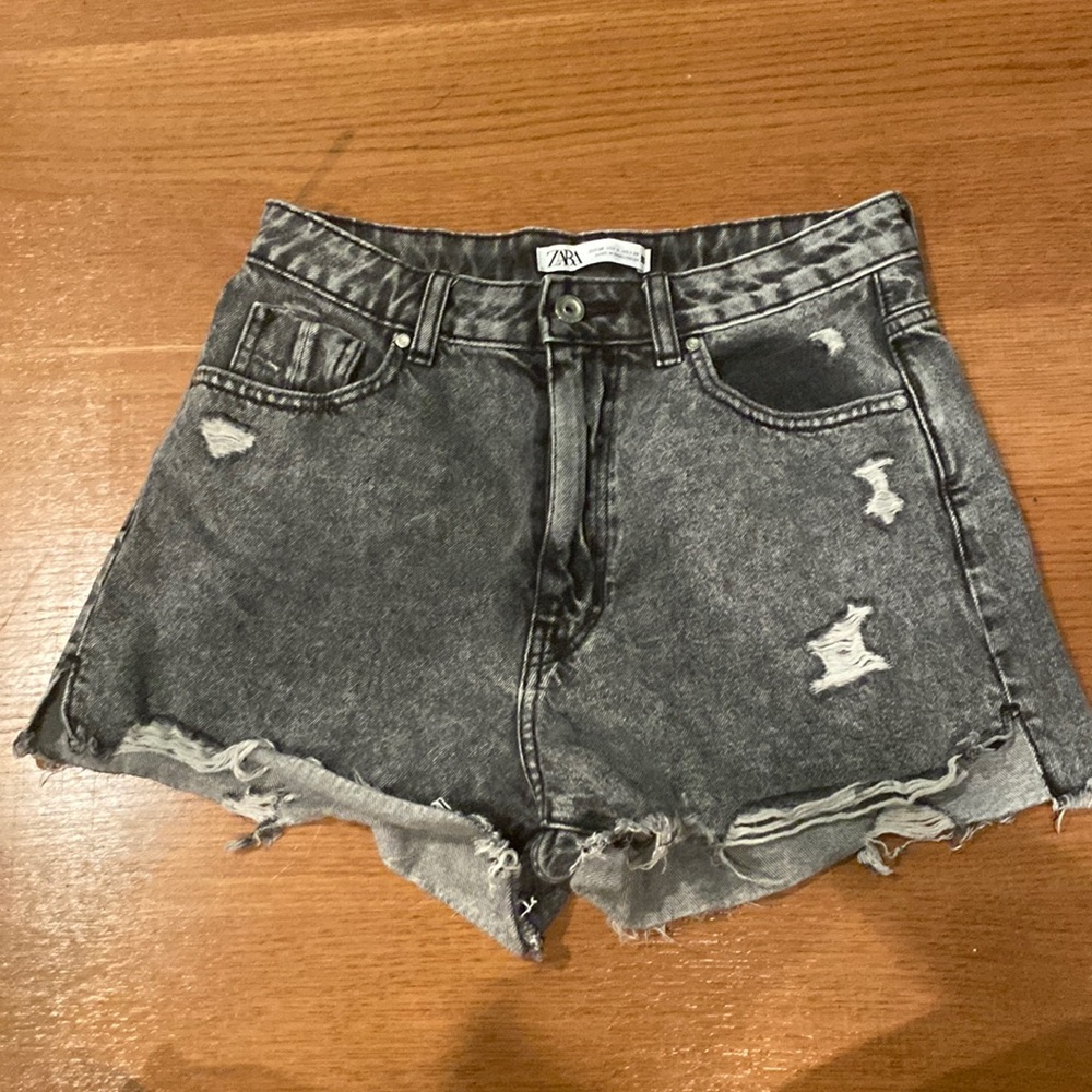 Zara gray jean shorts